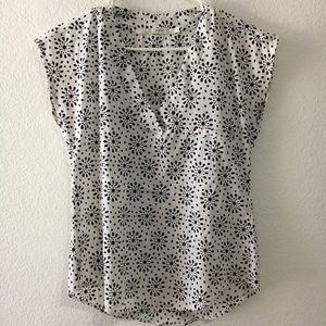 Black and white floral print blouse